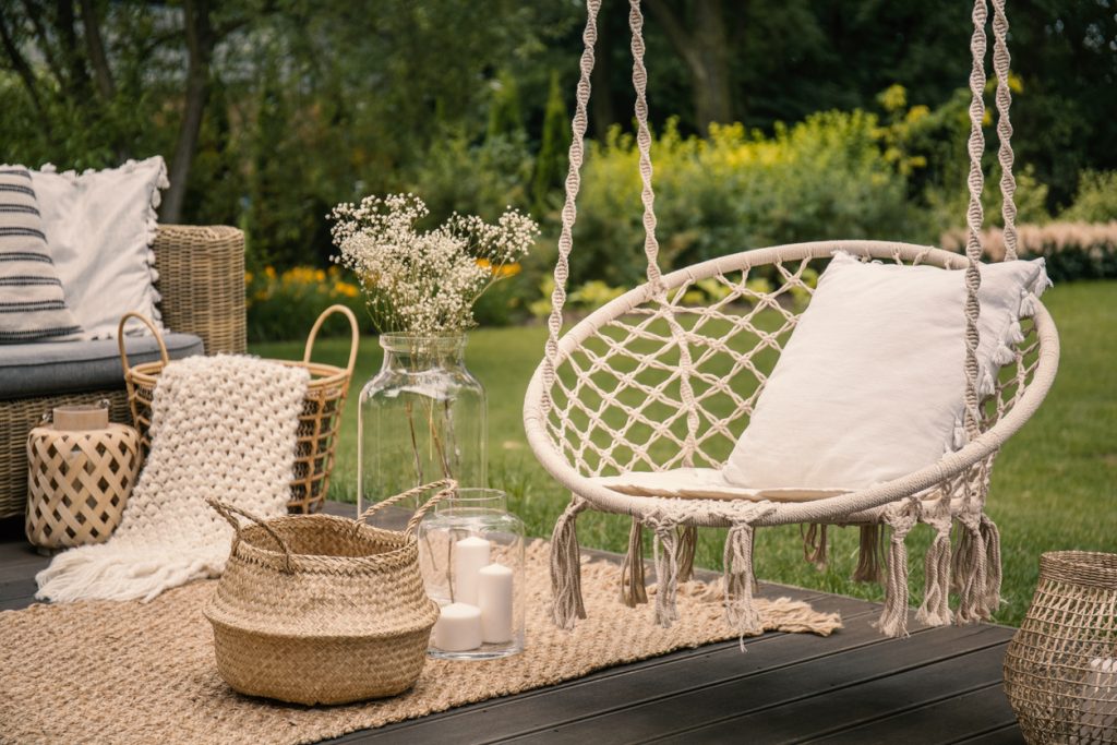 hanging chair backyard