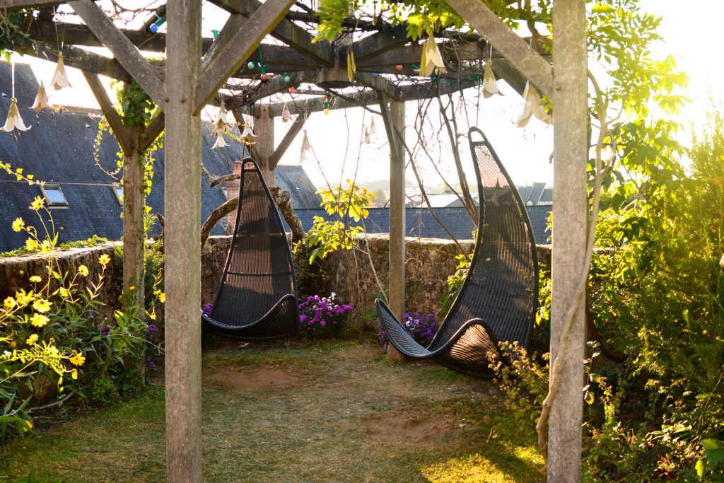 wicker hanging chairs