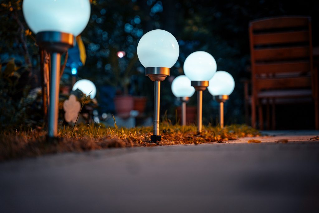 outdoor pathway lights